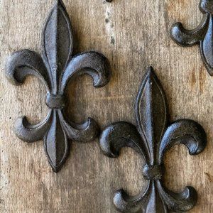 Cast Iron Fleur-de-lys Wall Décor (set of 4)